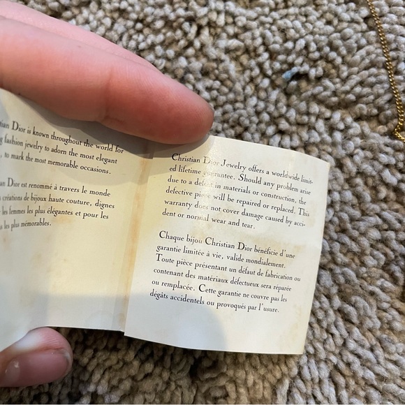 Dior necklace with box missing some ringstones - Picture 3 of 4